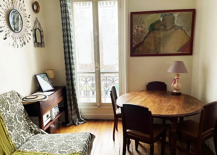 Flat In Montmartre/Abbesses